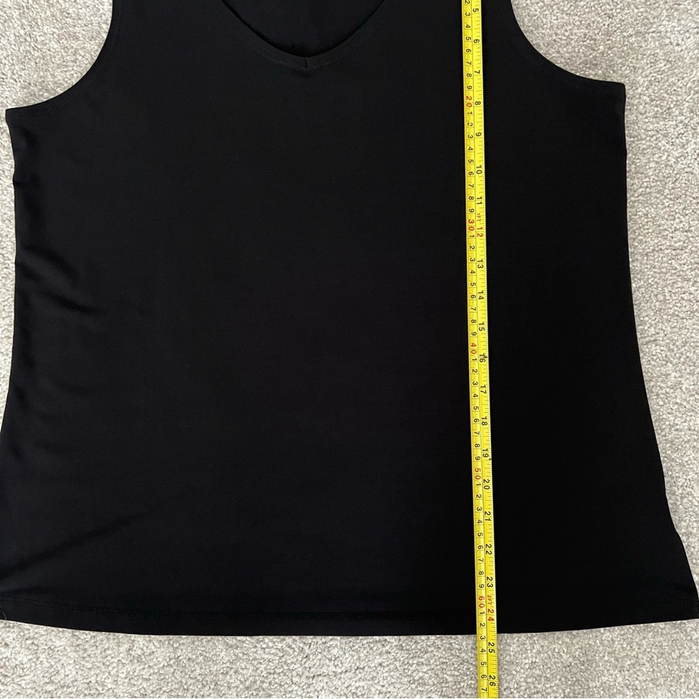 Susan Graver liquid knit v-neck tank - Picture 6 of 9